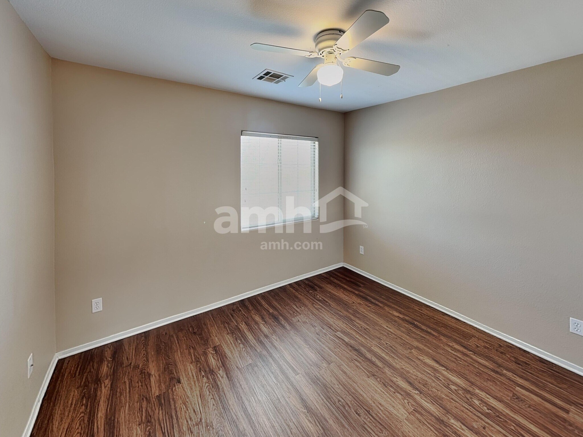 Building Photo - 5516 Stelle Amore St