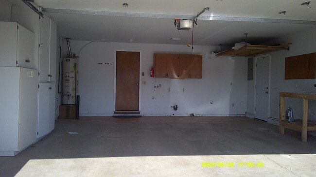 Building Photo - 2169 SE Madison St