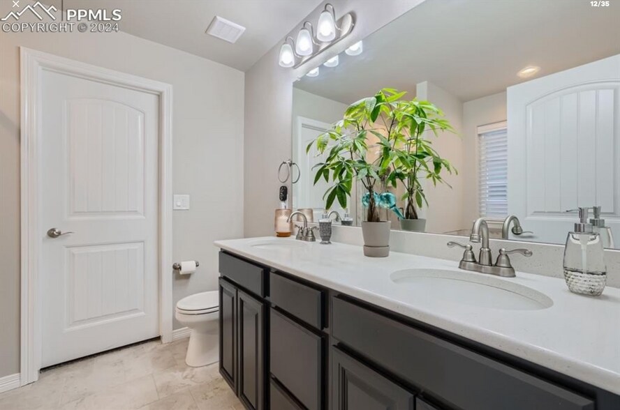 Building Photo - 12757 Winding Glen Ln