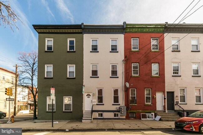 Building Photo - 537 N 33rd St