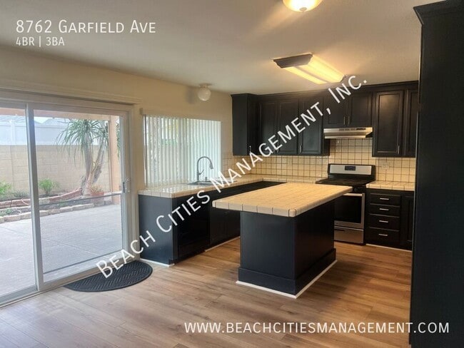 Building Photo - 8762 Garfield Ave