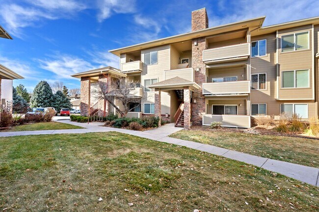 Building Photo - 4545 Wheaton Dr