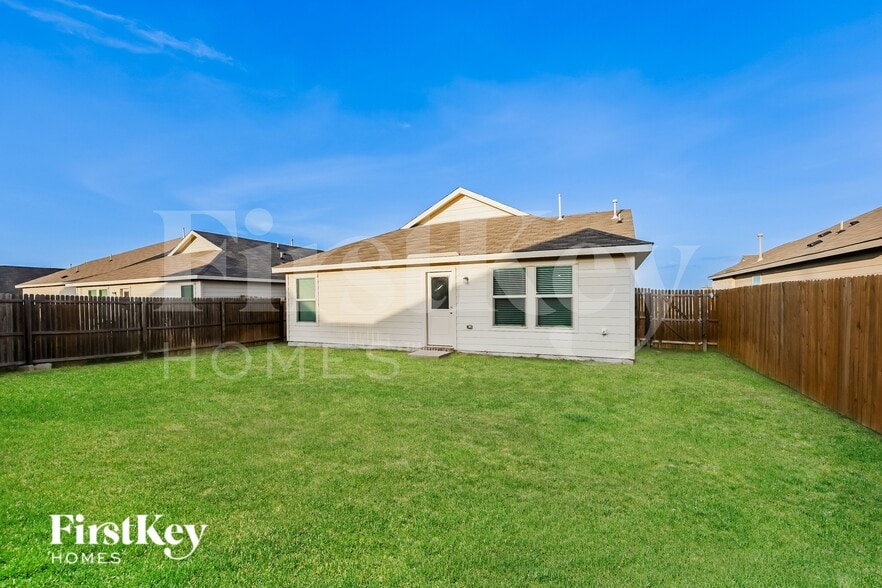 Building Photo - 14837 Firerock Rd