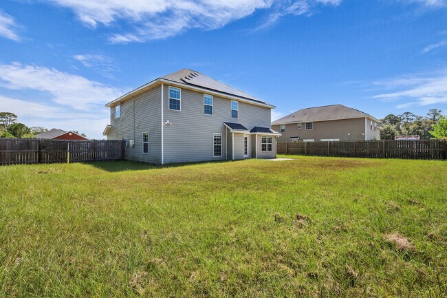 Building Photo - 721 Highgrove Ct