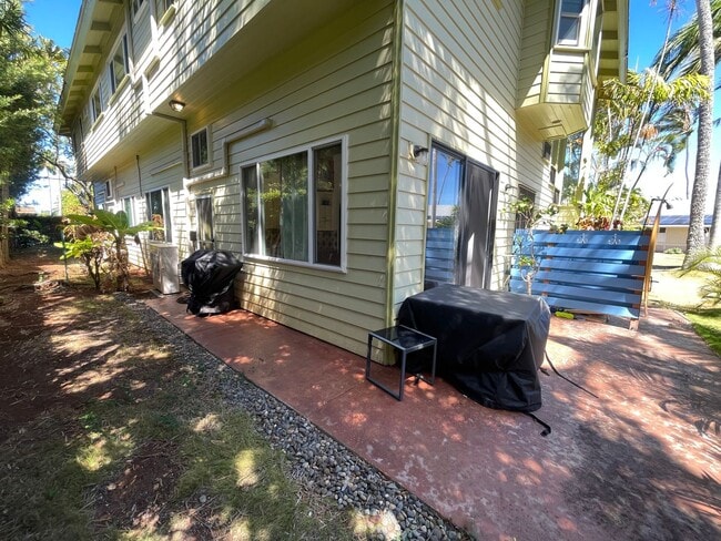 Building Photo - Furnished Napili One Bedroom + Loft