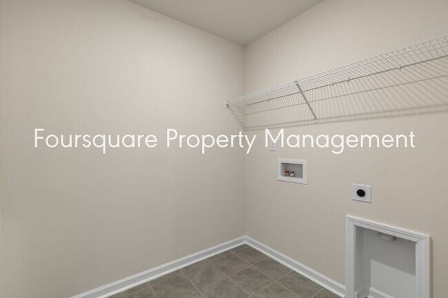 Building Photo - 4 Bedroom Home with 2nd Floor Loft- Kitchen Island & 2-Car Garage – Convenient Raleigh Location