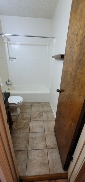 Hallway Bathroom - 1748 Port Dr