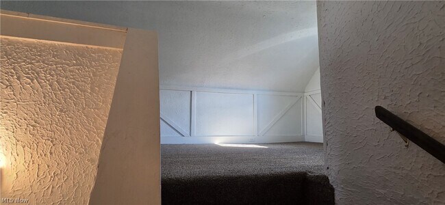 Building Photo - 1235 Bellows St