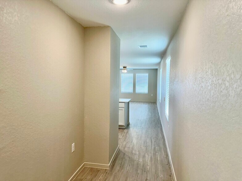 Building Photo - 13223 Faxon Pass