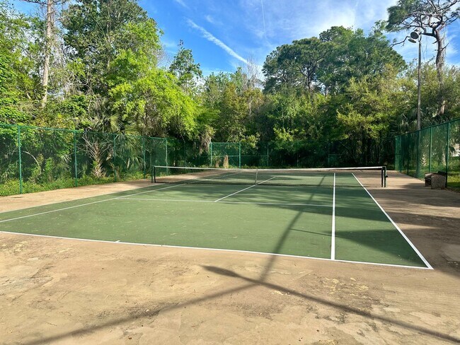 Building Photo - Beautiful bright updated 3/2 condo in Altamonte