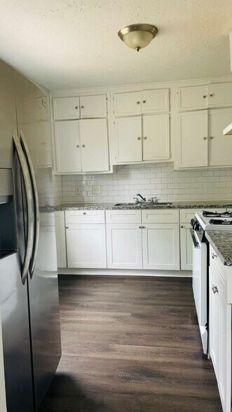 Building Photo - 7301 Brockley Ln