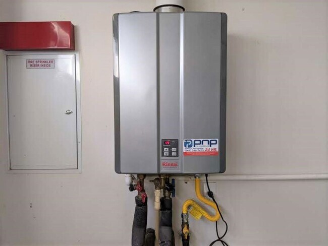 Building Photo - ELLINGTON WAY CHINO HILLS, 91709  (4 BED / 3 BATH)