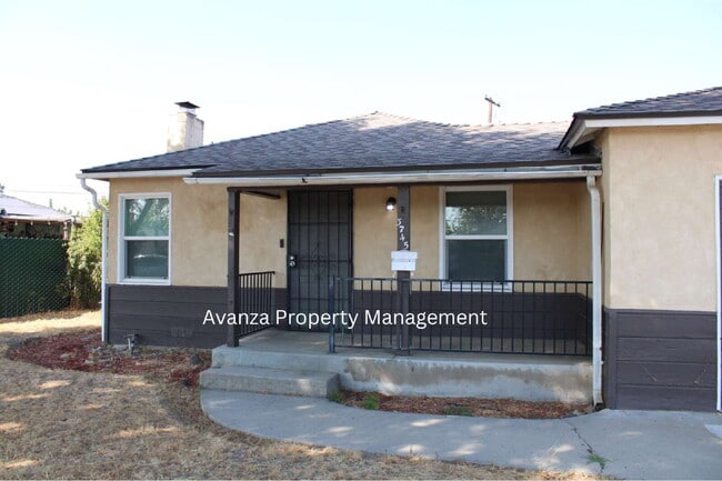Building Photo - Fresno Mayfair District - 4 Bedroom Home  ...