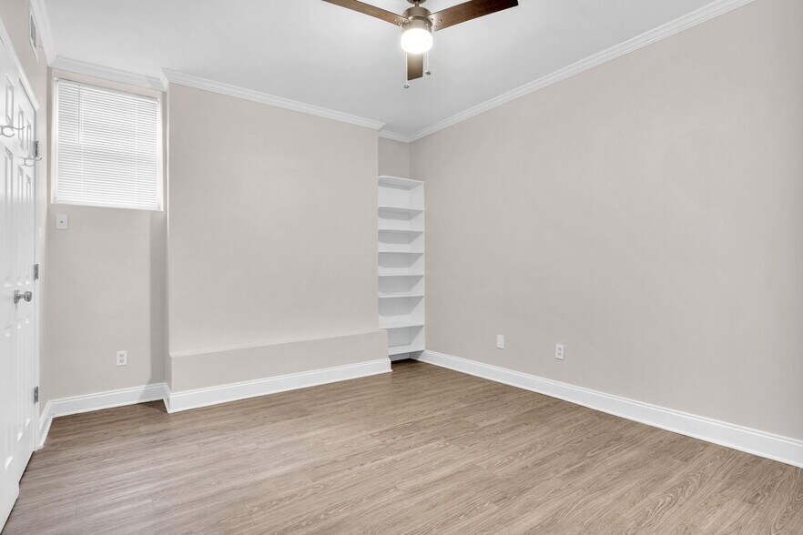 Building Photo - 1046 Tilden St NW