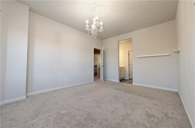 Building Photo - 5250 Whisper Point Blvd