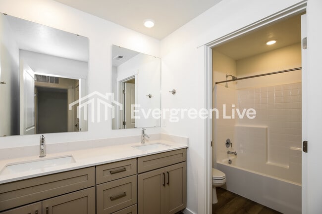 Building Photo - 4318 Portofino Wy