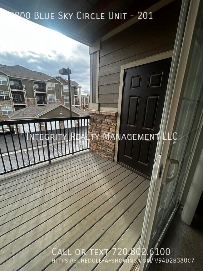 Building Photo - 2800 Blue Sky Cir