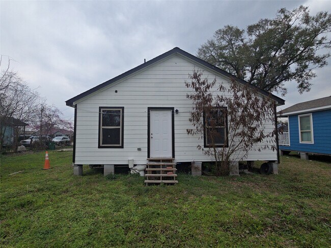 Building Photo - 3118 Memel St