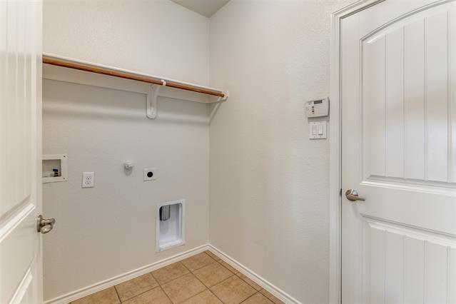 Building Photo - 2033 Frosted Willow Ln