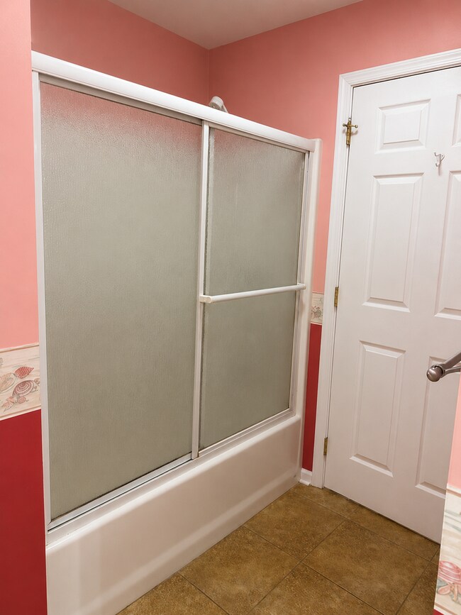 Building Photo - 24 Mel-Ron Ct-