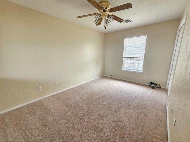 Building Photo - 404 SW 80th St
