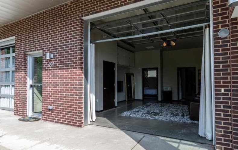 Building Photo - 803 E Mifflin St