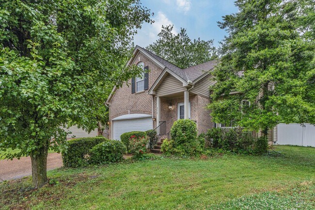 Building Photo - Awesome 3BR/2BA home near Percy Priest!