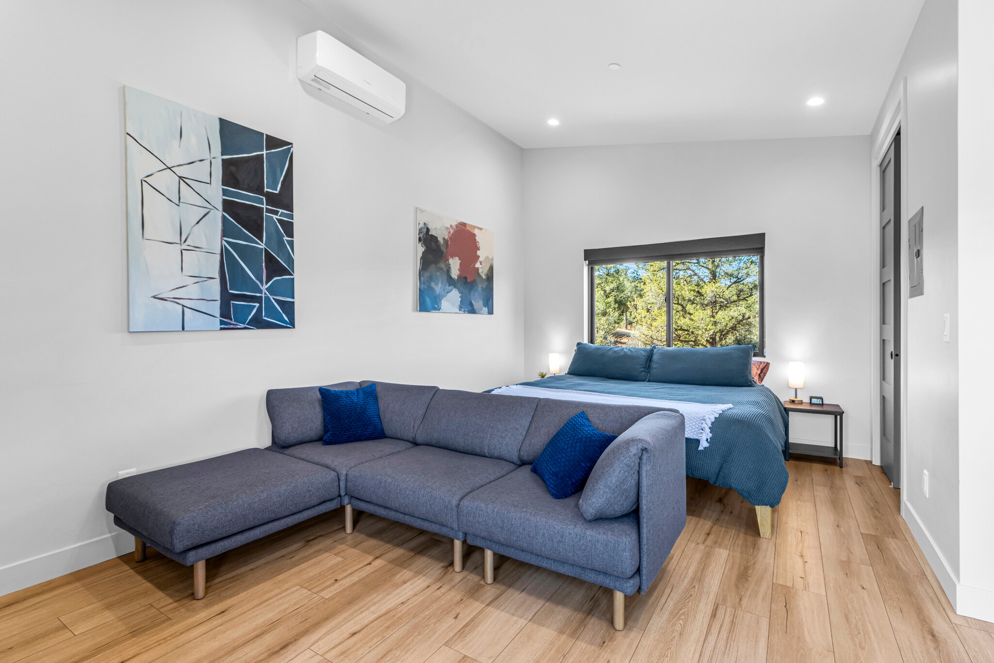 Building Photo - 12 El Camino Grande