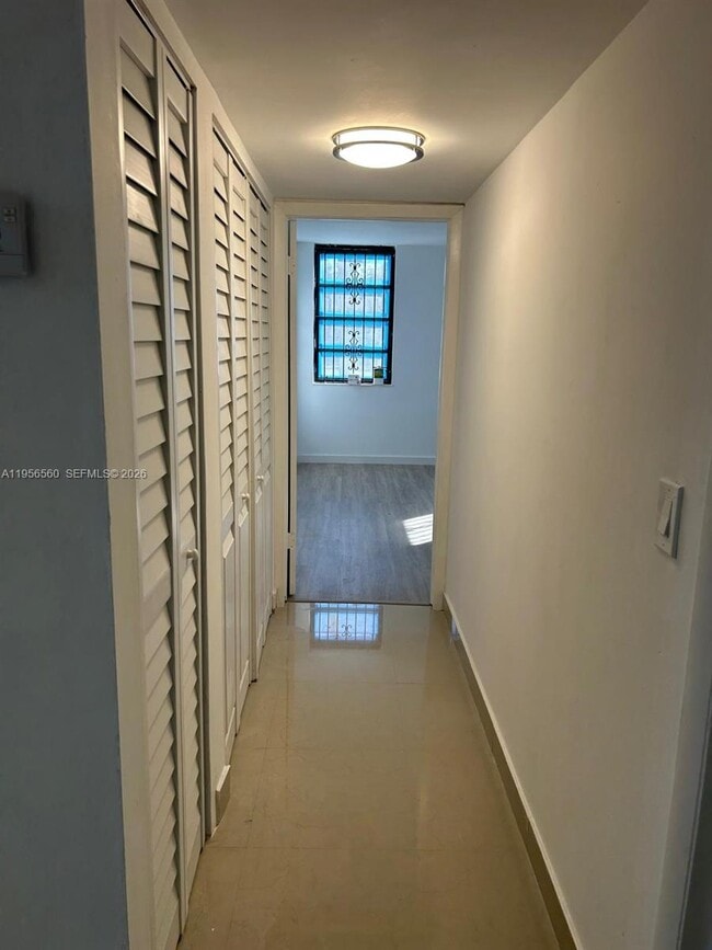 Building Photo - 12219 SW 14th Ln