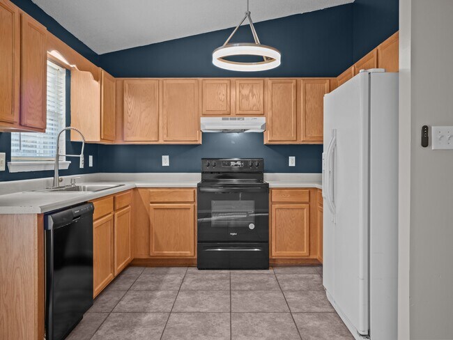 Building Photo - 218 Winterberry Ct