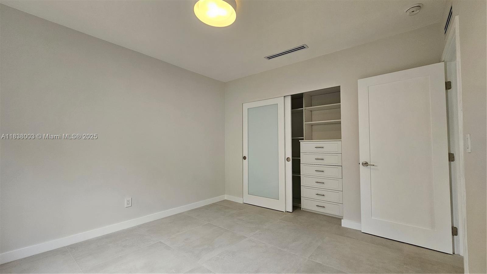 Building Photo - 424 NE 63rd St