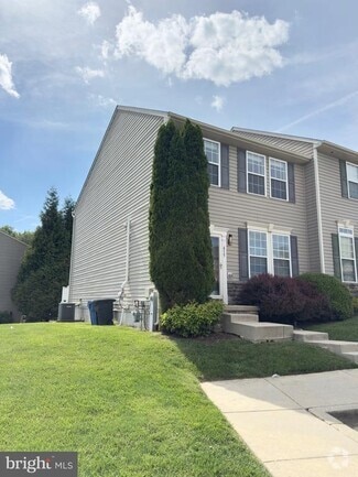 Building Photo - 615 Tantallon Ct