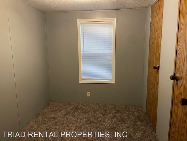Building Photo - 2 br, 1 bath House - 6074 SUSAN DRIVE