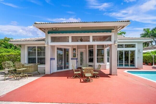 Building Photo - 576 NW 120th Dr