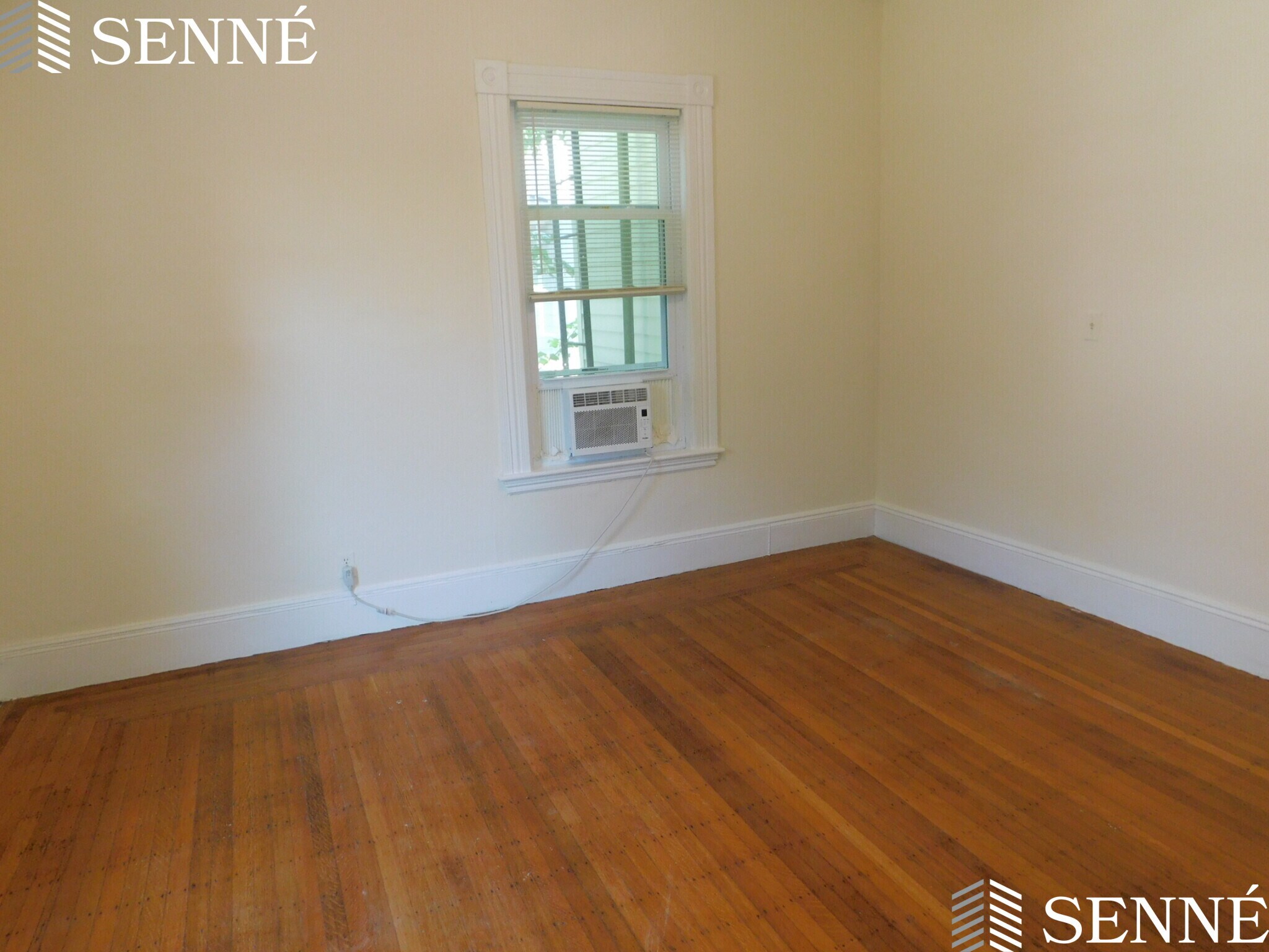 Building Photo - 19 Garfield St