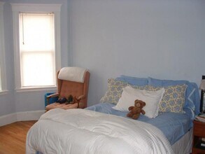 Building Photo - 4-BED Comm Ave - Brighton SEPT