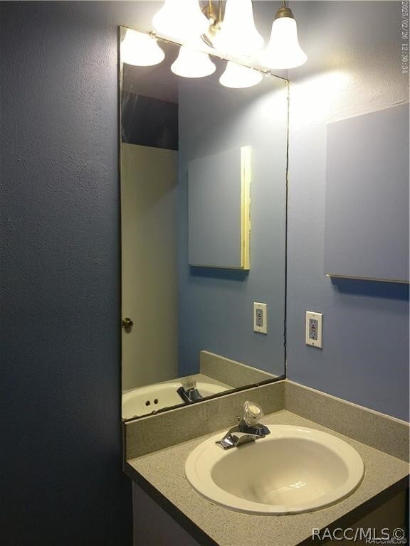 Building Photo - 5921 W Woodhill Ct