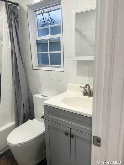 Building Photo - 515 Beach 43rd St