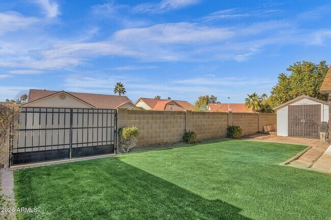 Building Photo - 4307 E Karen Dr