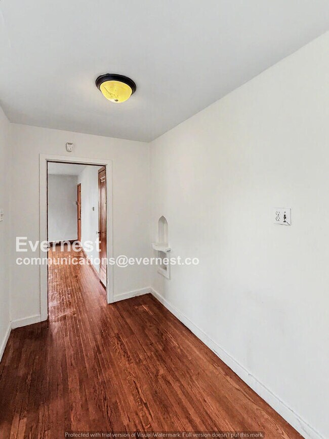 Building Photo - 3812 Drexel Dr