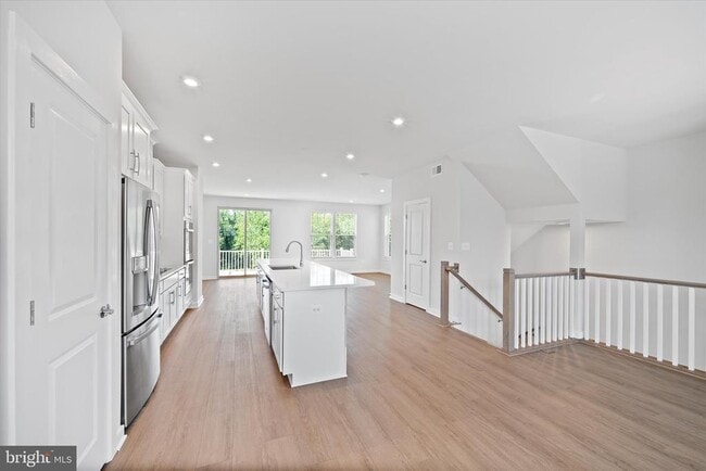Building Photo - 1051 Venifena Terrace SE