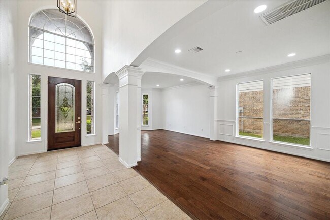 Building Photo - 6314 Canyon Chase Dr