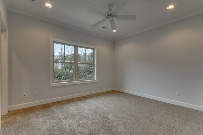 Bedroom 1 - 818 Columbiana Rd