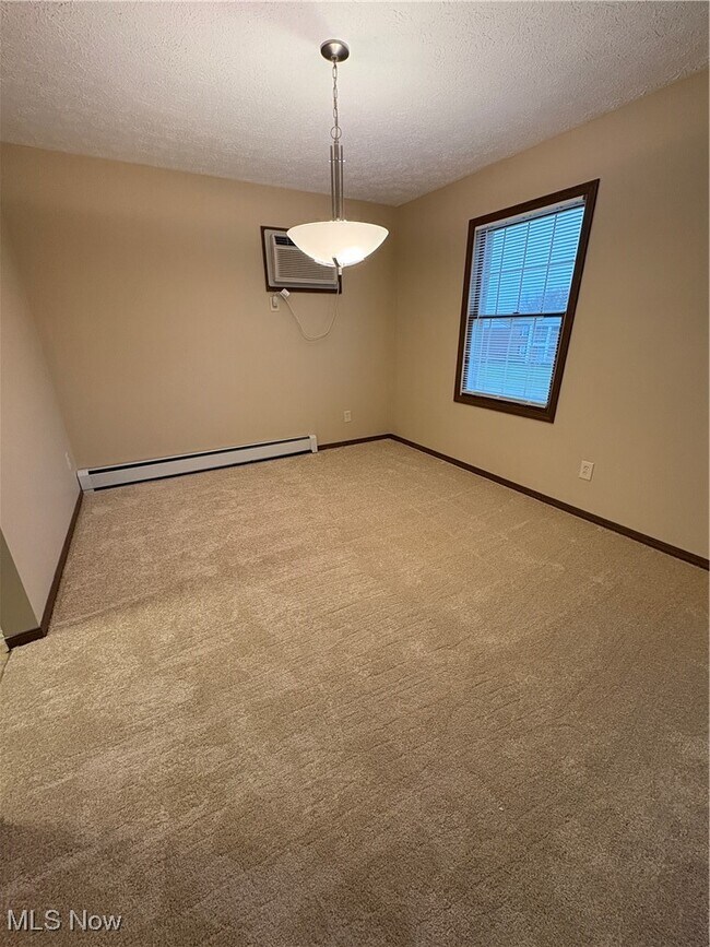 Building Photo - 66 Carter Cir