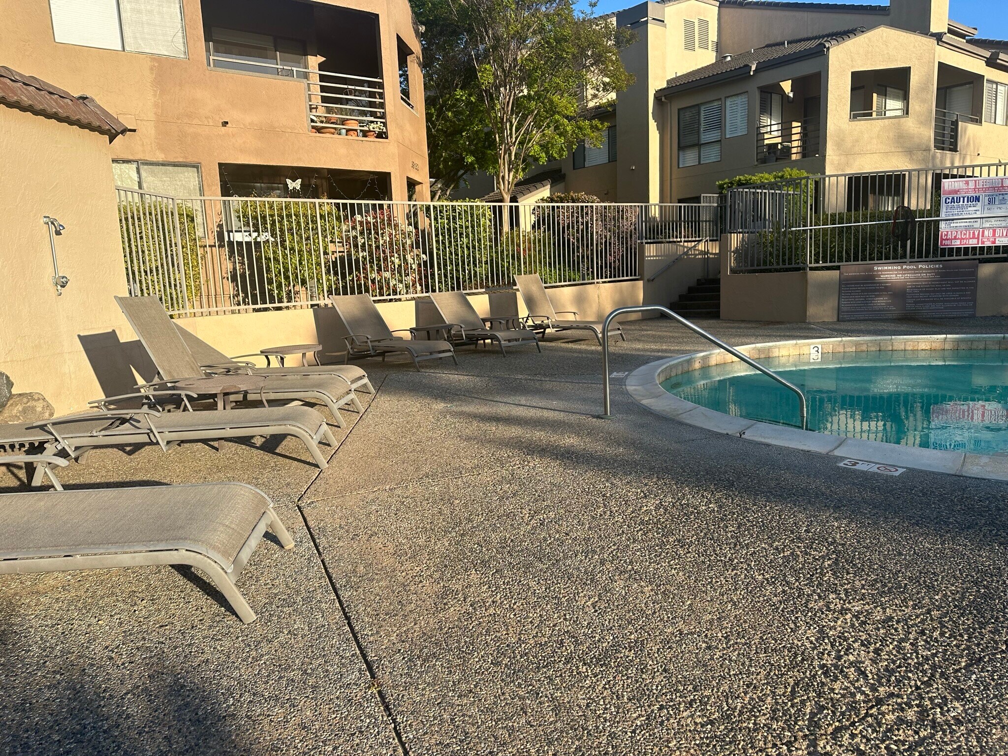 Building Photo - 39206 Guardino Dr