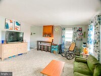 Building Photo - 227 N Main St