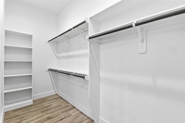 Building Photo - 1709 Cedrocanna Ln