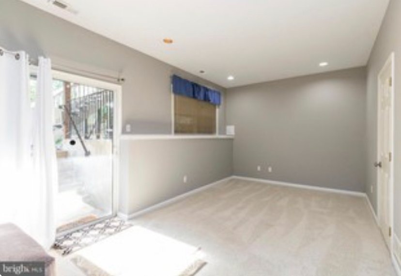 Building Photo - 309 Rockmeade Dr