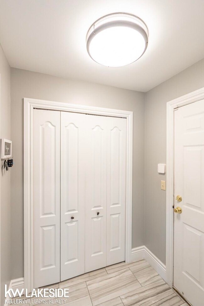Building Photo - 47898 Lamplighter Trail
