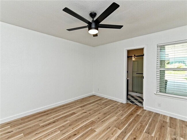Building Photo - 1509 Oak Heights Dr